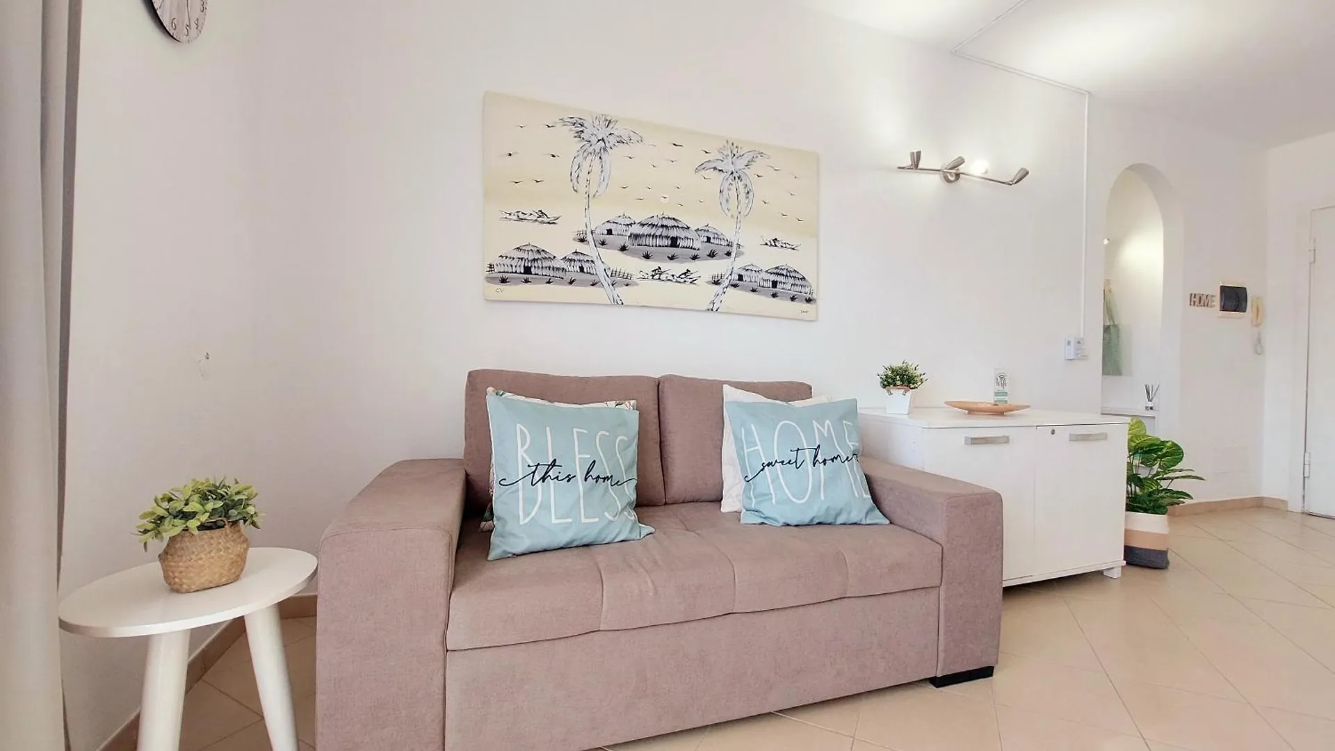 Sunshine Home Sal Santa Maria