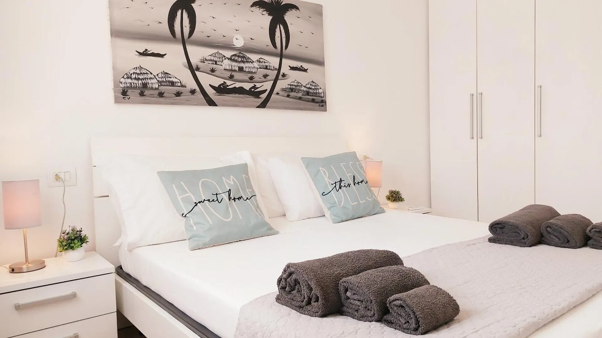 Sunshine Home Sal Santa Maria Apartment